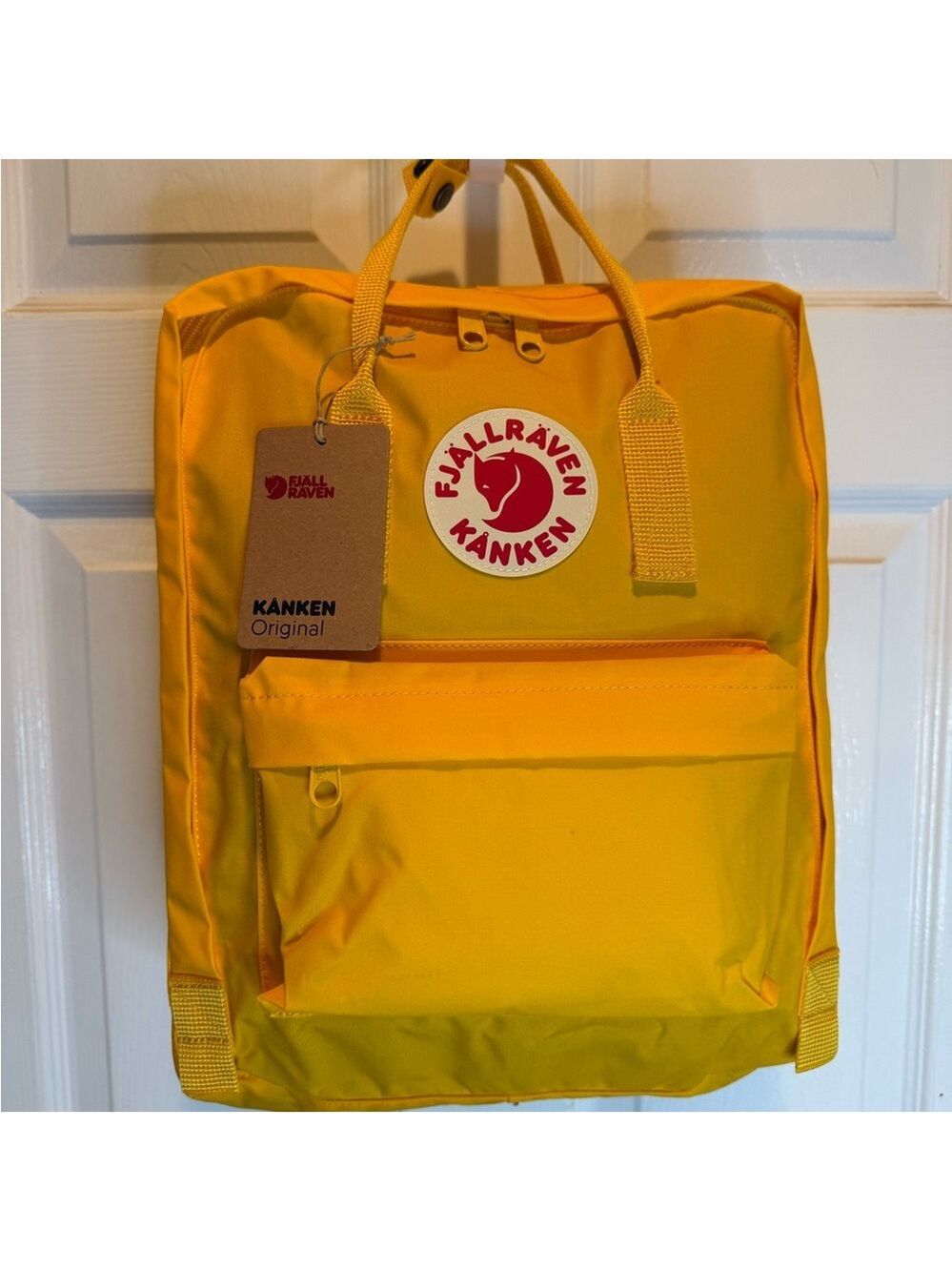 FJALLRAYVEN KANKEN ICONIC BACKPACK IN WARM YELLOW